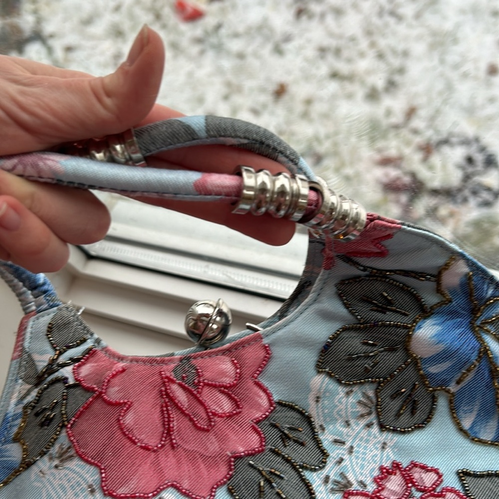 Beaded Purse - Picture 7 of 7